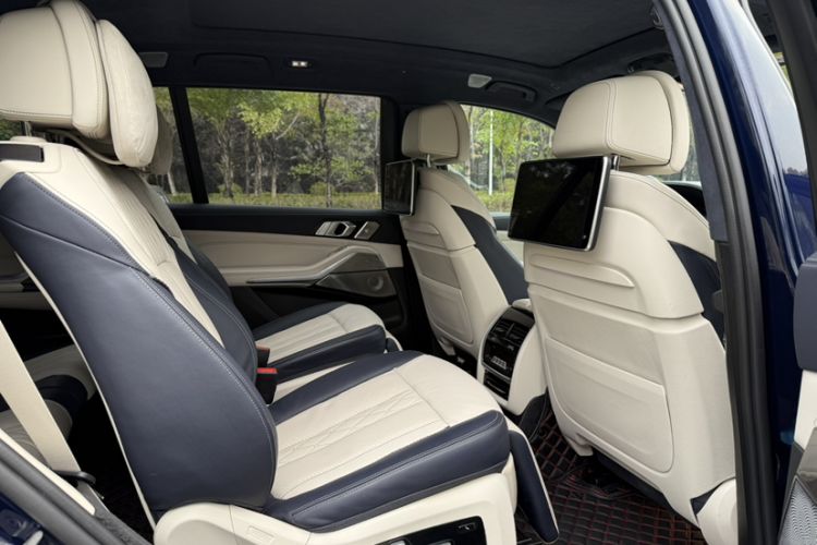 Used BMW X7 2020 xDrive40i Executive M Sport Package Interior 9
