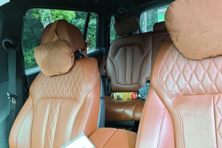 Used BMW X7 2020 xDrive40i Luxury M Sport Package Left Front Seat