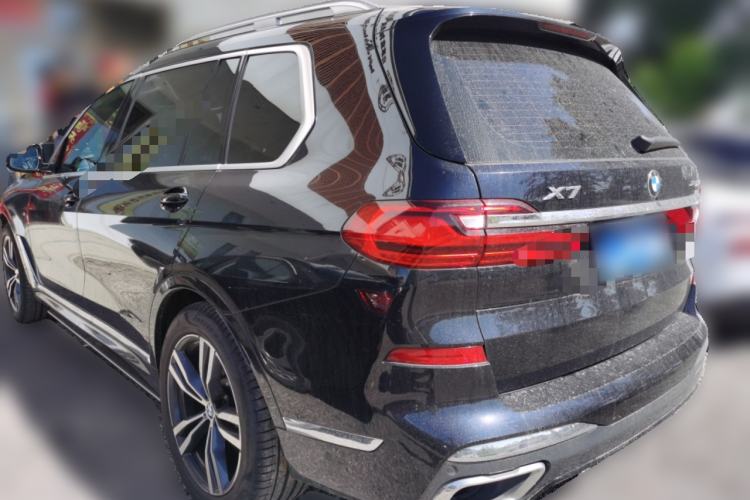 Used BMW X7 2020 xDrive40i Luxury M Sport Package Rear Left 45 Deg
