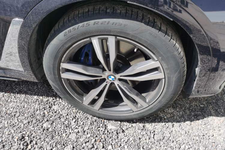 Used BMW X7 2020 xDrive40i Luxury M Sport Package Right Front Wheel Hub