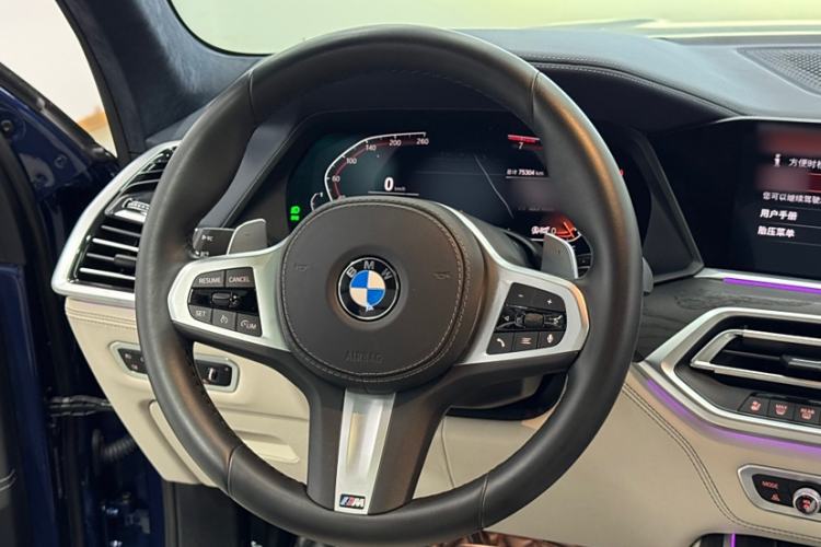 Used BMW X7 2020 xDrive40i Personalized Limited Edition M Sport Package Steering Wheel