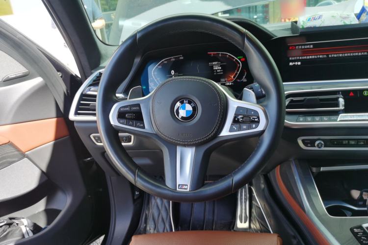 Used BMW X7 2020 xDrive40i Luxury M Sport Package Steering Wheel