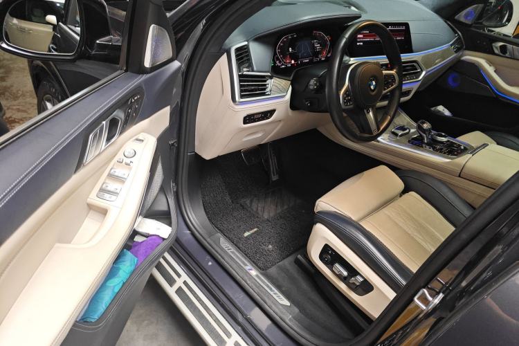 Used BMW X7 2020 xDrive40i Executive M Sport Package Driver Seat