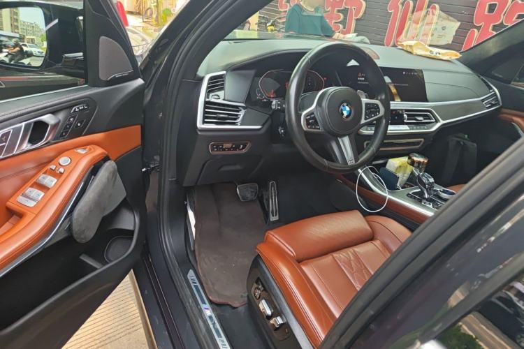Used BMW X7 2020 xDrive40i Luxury M Sport Package Driver Seat