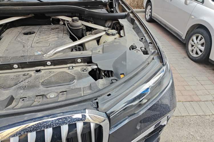 Used BMW X7 2020 xDrive40i Luxury M Sport Package Engine Bay Left