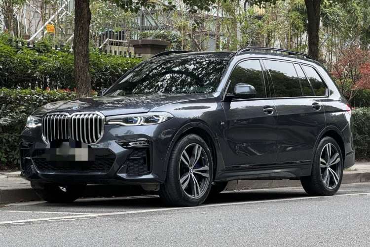Used BMW X7 2020 xDrive40i Luxury M Sport Package Exterior 5