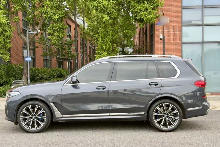 Used BMW X7 2020 xDrive40i Executive M Sport Package Exterior 5