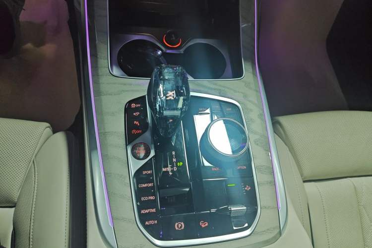 Used BMW X7 2020 xDrive40i Executive M Sport Package Gear Lever
