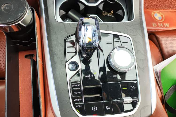 Used BMW X7 2020 xDrive40i Luxury M Sport Package Gear Lever