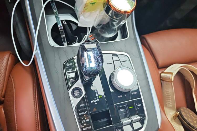 Used BMW X7 2020 xDrive40i Luxury M Sport Package Gear Lever