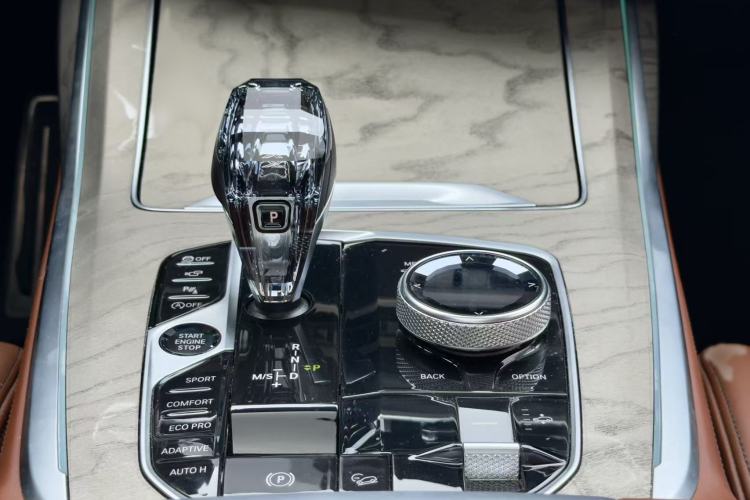 Used BMW X7 2020 xDrive40i Executive M Sport Package Gear Lever