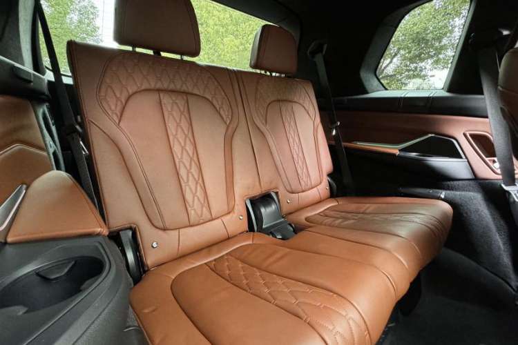 Used BMW X7 2020 xDrive40i Luxury M Sport Package Interior 14