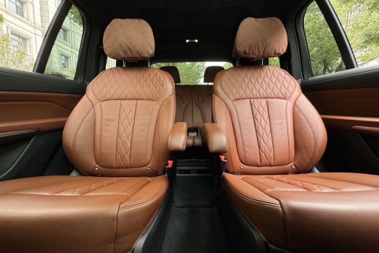 Used BMW X7 2020 xDrive40i Luxury M Sport Package Interior 15
