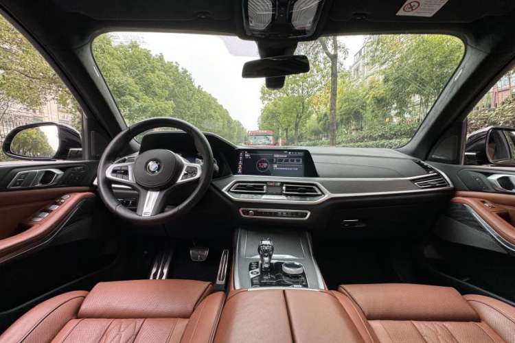 Used BMW X7 2020 xDrive40i Luxury M Sport Package Interior 2