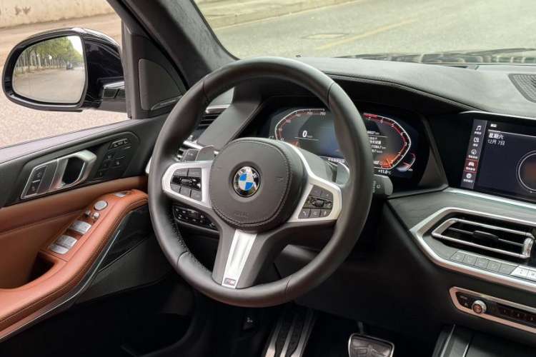 Used BMW X7 2020 xDrive40i Luxury M Sport Package Interior 3