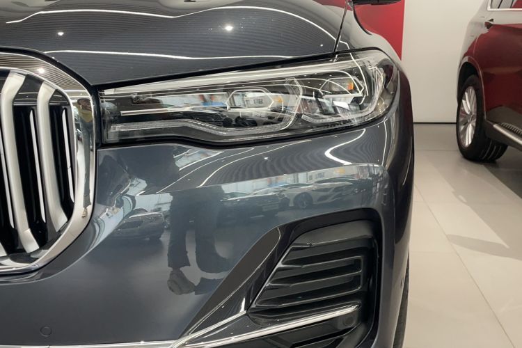 Used BMW X7 2020 xDrive40i Luxury Package with Leading Features Left Front Headlight