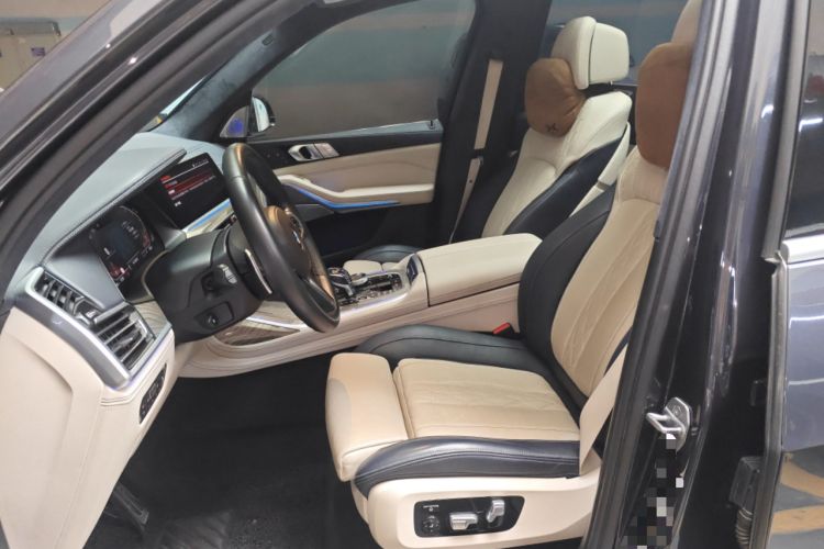 Used BMW X7 2020 xDrive40i Executive M Sport Package Left Front Seat