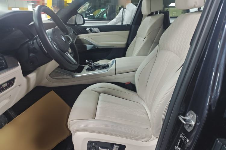Used BMW X7 2020 xDrive40i Executive M Sport Package Left Front Seat