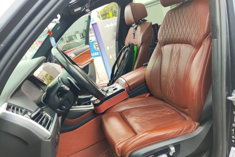 Used BMW X7 2020 xDrive40i Luxury M Sport Package Left Front Seat