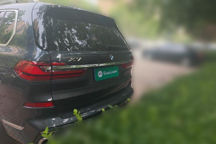 Used BMW X7 2020 xDrive40i Luxury M Sport Package Rear