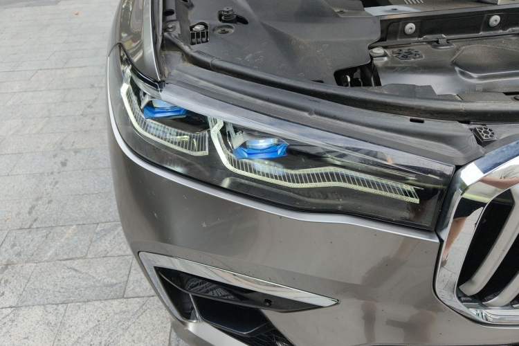 Used BMW X7 2020 xDrive40i Luxury M Sport Package Right Front Headlight