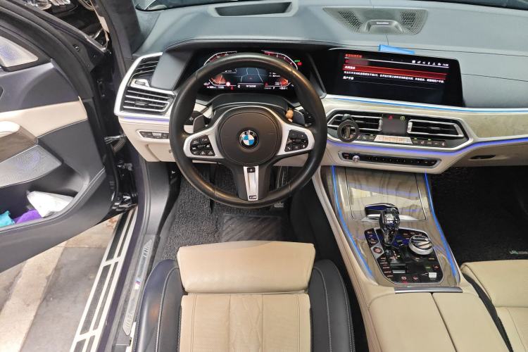 Used BMW X7 2020 xDrive40i Executive M Sport Package Steering Wheel