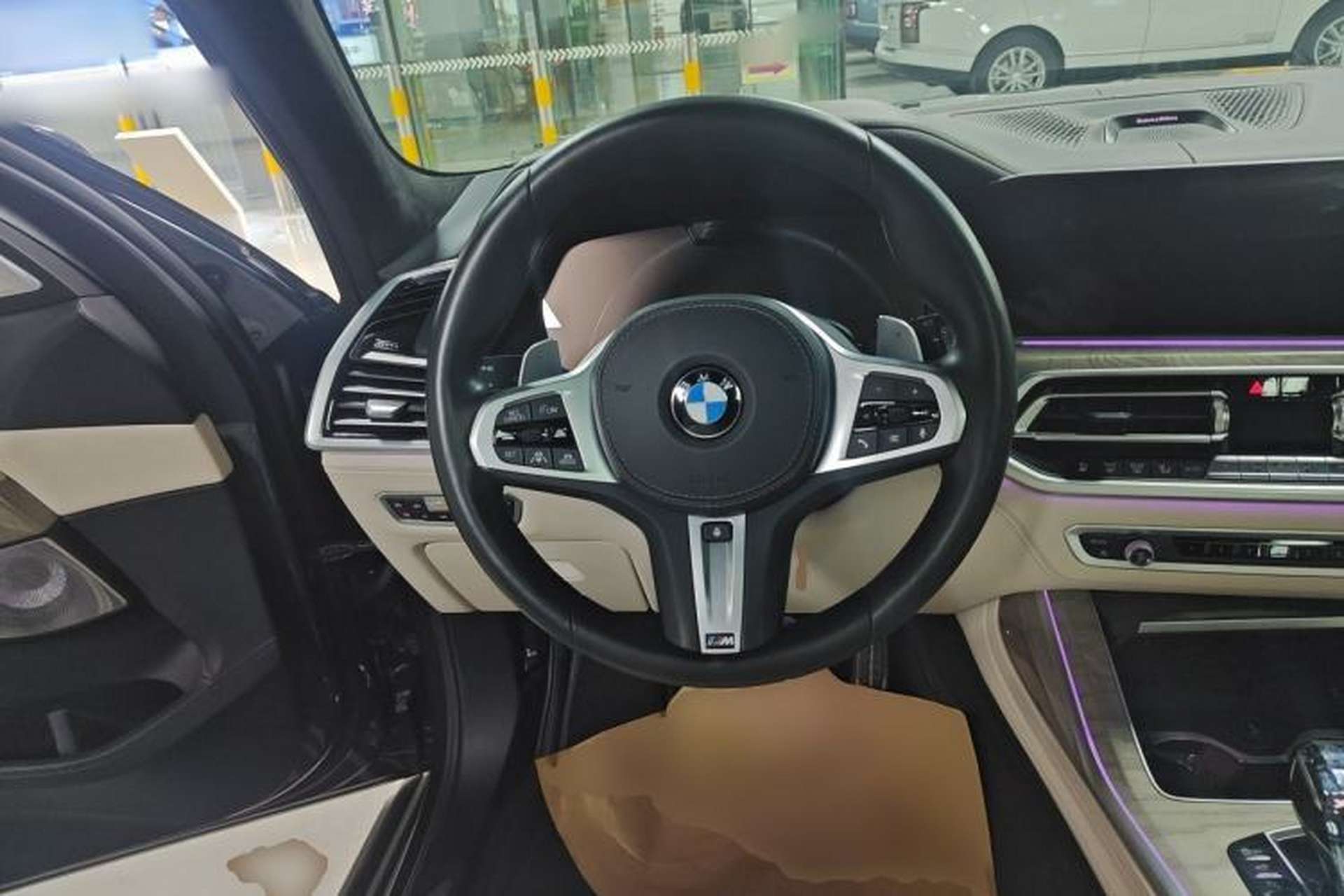 Used BMW X7 2020 xDrive40i Executive M Sport Package Steering Wheel