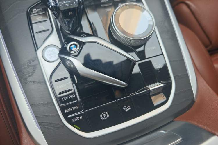 Used BMW X7 2020 xDrive40i Luxury M Sport Package Vehicle Key