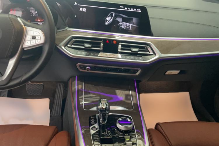 Used BMW X7 2020 xDrive40i Personalized Limited Edition Luxury Package Audio And AC Panel