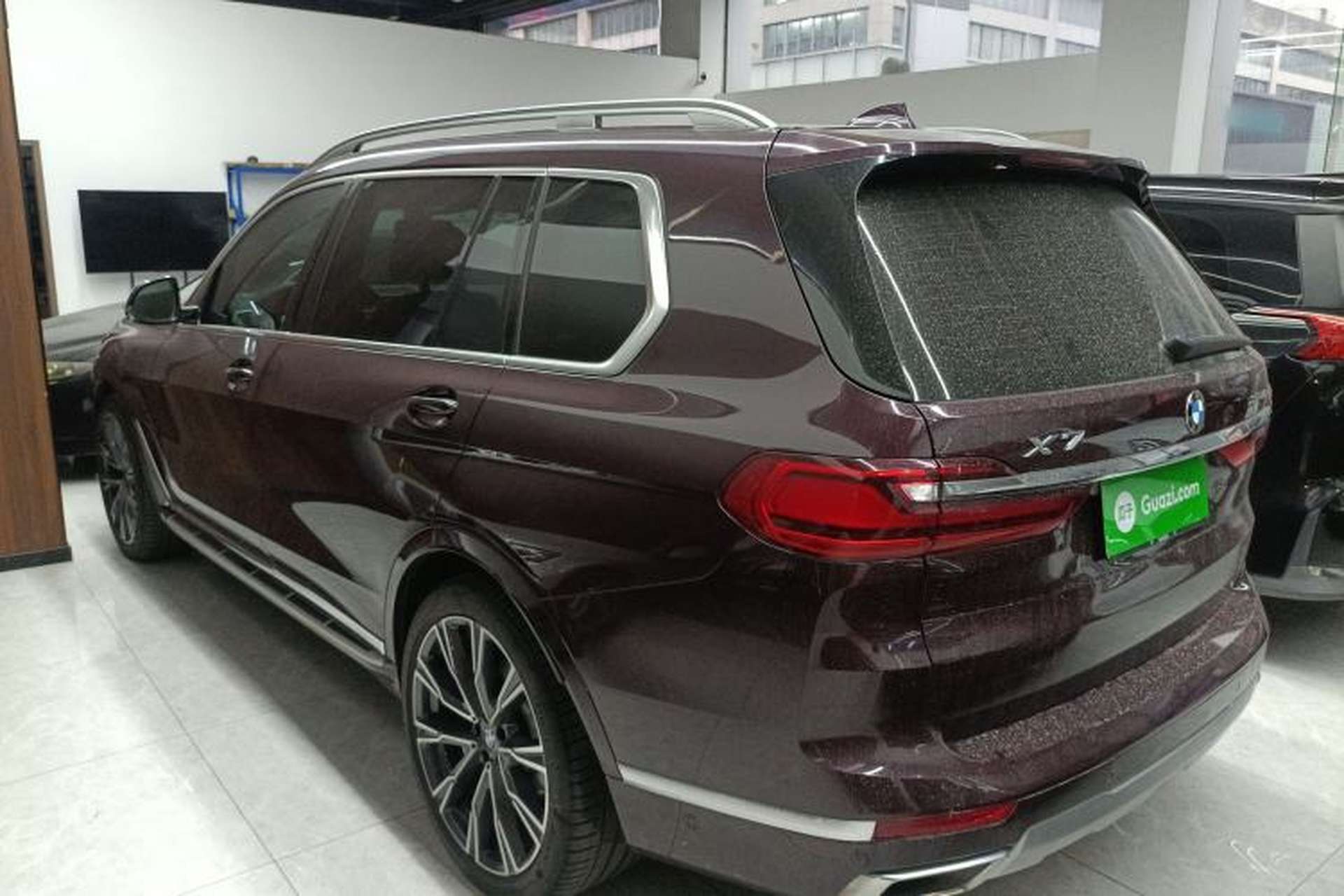 Used BMW X7 2020 xDrive40i Luxury Package with Premium Features Exterior 2