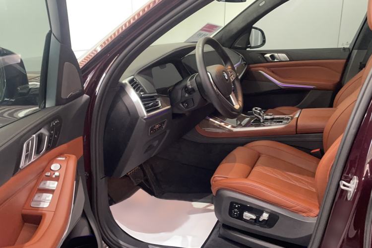Used BMW X7 2020 xDrive40i Personalized Limited Edition Luxury Package Interior 3