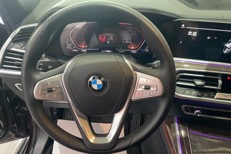 Used BMW X7 2020 xDrive40i Personalized Limited Edition Luxury Package Steering Wheel