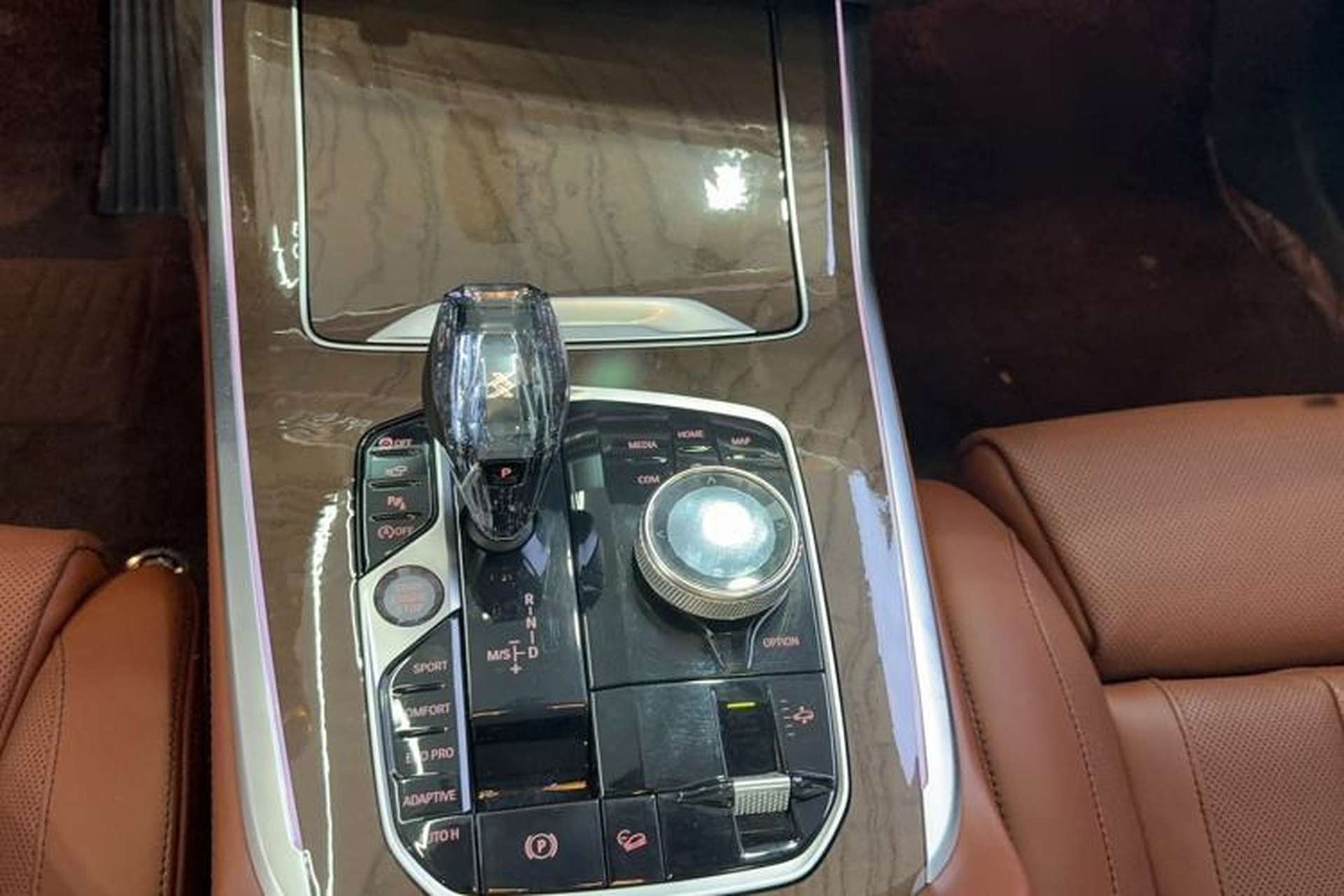 Used BMW X7 2020 xDrive40i Luxury M Sport Package Gear Lever