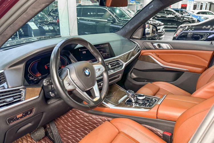 Used BMW X7 2020 xDrive40i Luxury M Sport Package Interior 3