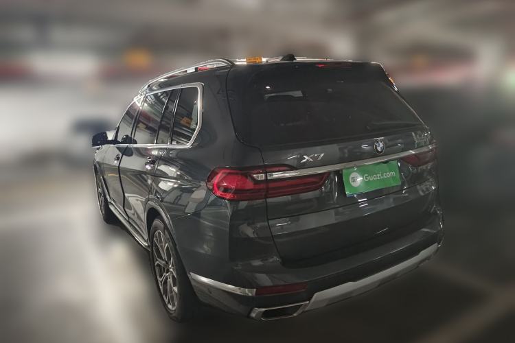 Used BMW X7 2020 xDrive40i Luxury Package with Leading Features Rear Left 45 Deg