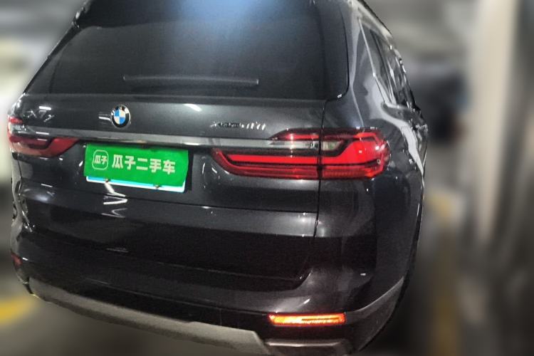 Used BMW X7 2020 xDrive40i Executive Luxury Package Rear Right 45 Deg