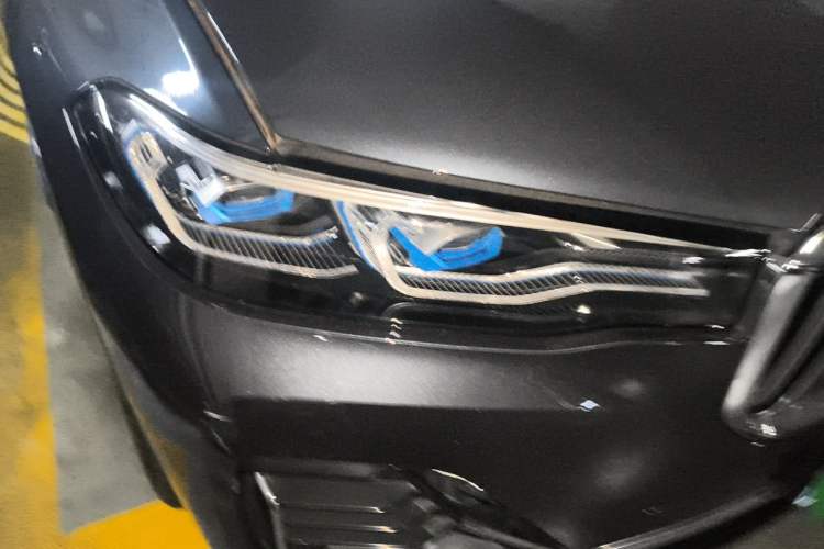 Used BMW X7 2020 xDrive40i Executive Luxury Package Right Front Headlight