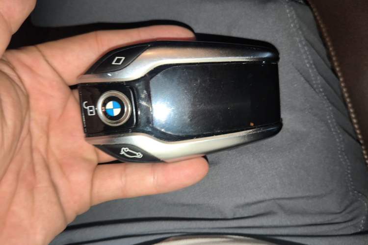 Used BMW X7 2020 xDrive40i Executive Luxury Package Vehicle Key