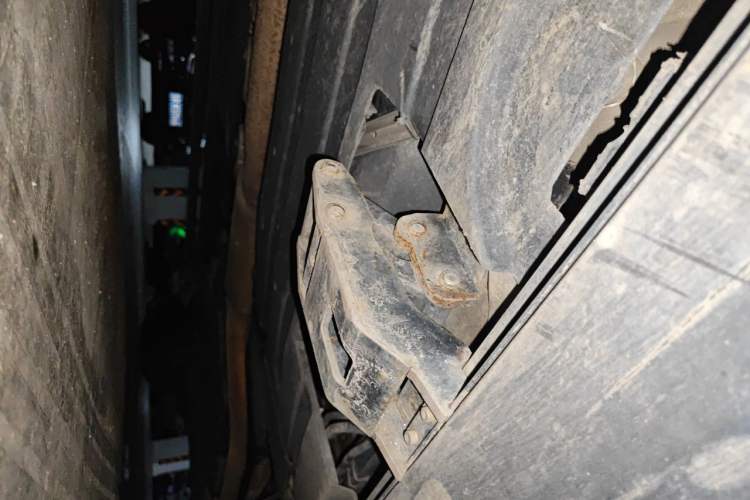 Used BMW X7  Chassis Rear Right