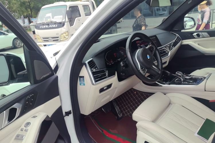 Used BMW X7 2020 xDrive40i Executive M Sport Package Driver Seat