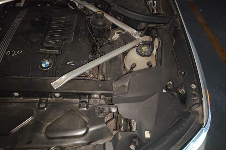 Used BMW X7  Engine Bay Left