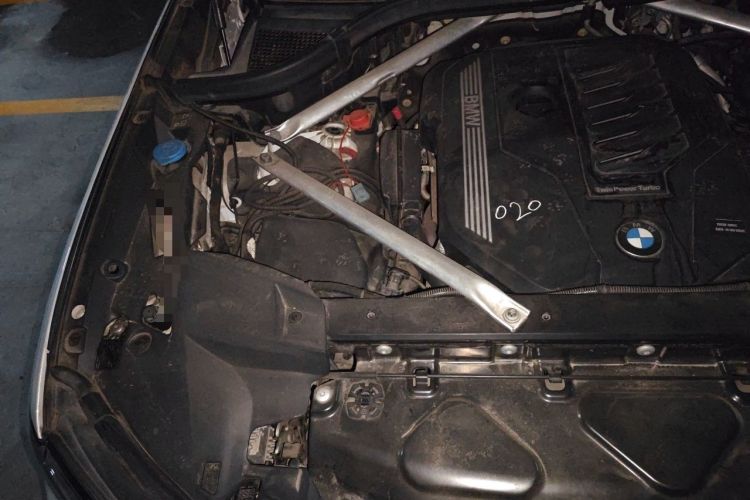 Used BMW X7  Engine Bay Right