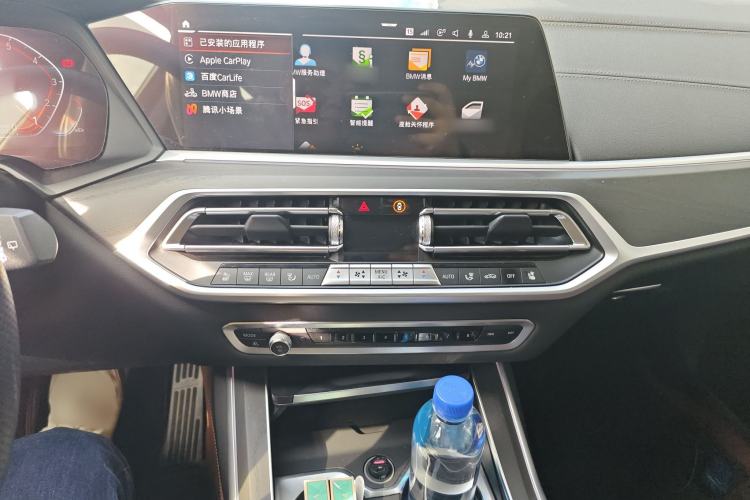 Used BMW X7 2021 xDrive40i Luxury Package with Leading Features Audio And AC Panel
