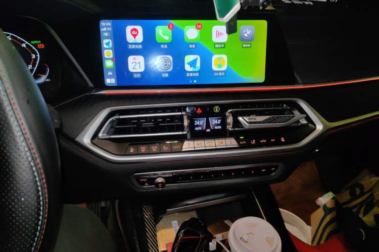 Used BMW X7 2021 xDrive40i Luxury Package with Leading Features Audio And AC Panel