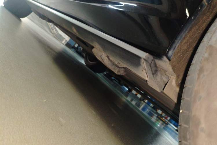 Used BMW X7 2021 xDrive40i Luxury M Sport Package Chassis Rear Left