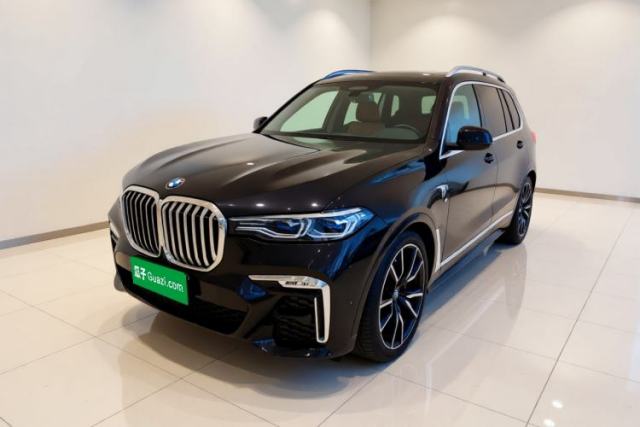 Ojetý BMW X7 2021 xDrive40i Luxury M Sport Package