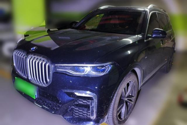Used BMW X7 2021 xDrive40i Luxury Package with Leading Features