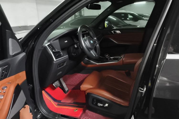 Used BMW X7 2021 xDrive40i Luxury M Sport Package Driver Seat