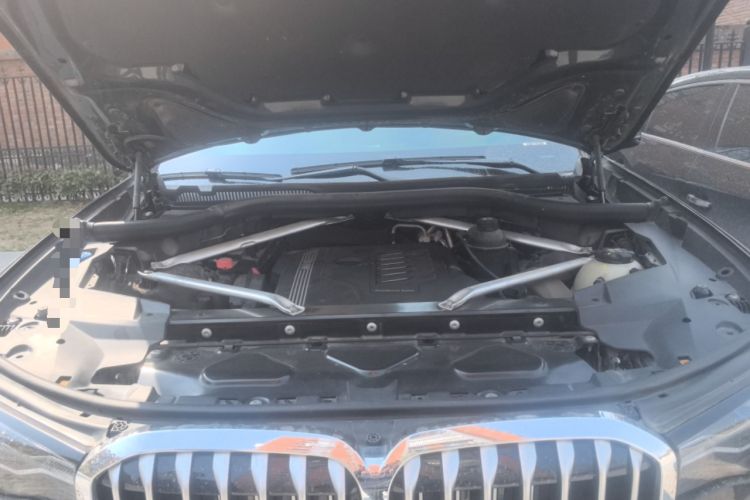 Used BMW X7 2021 Restyled xDrive40i Luxury Package with Premium Features Engine Bay