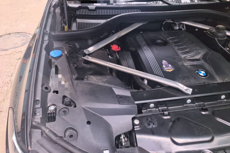 Used BMW X7 2021 xDrive40i Luxury M Sport Package Engine Bay Right